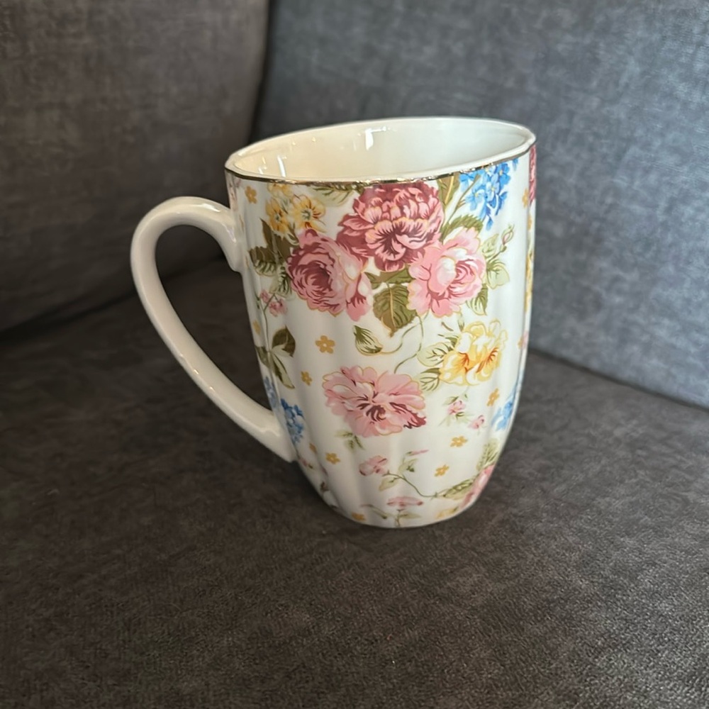 Elegance Floral Tea Porcelain Cup Mug